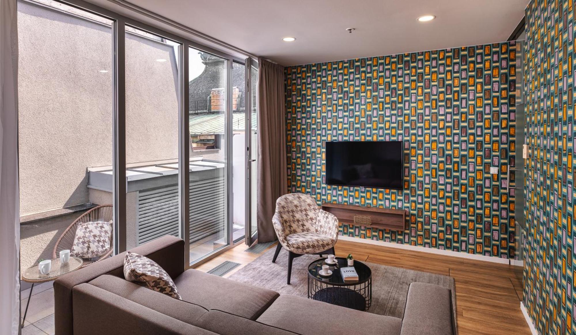Vn17 Rooftop Suites By Adrez Prag Dış mekan fotoğraf